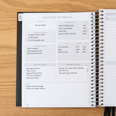 2025 Classic Planner - Black