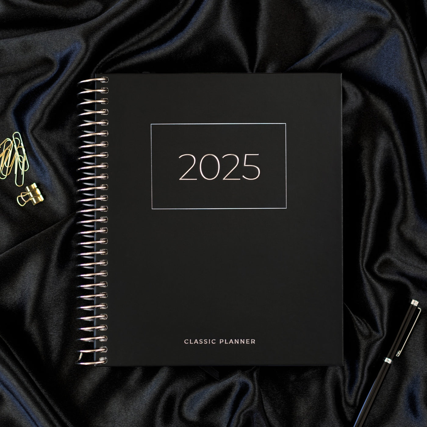 2025 Classic Planner - Black