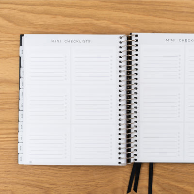 2025 Classic Planner - Black