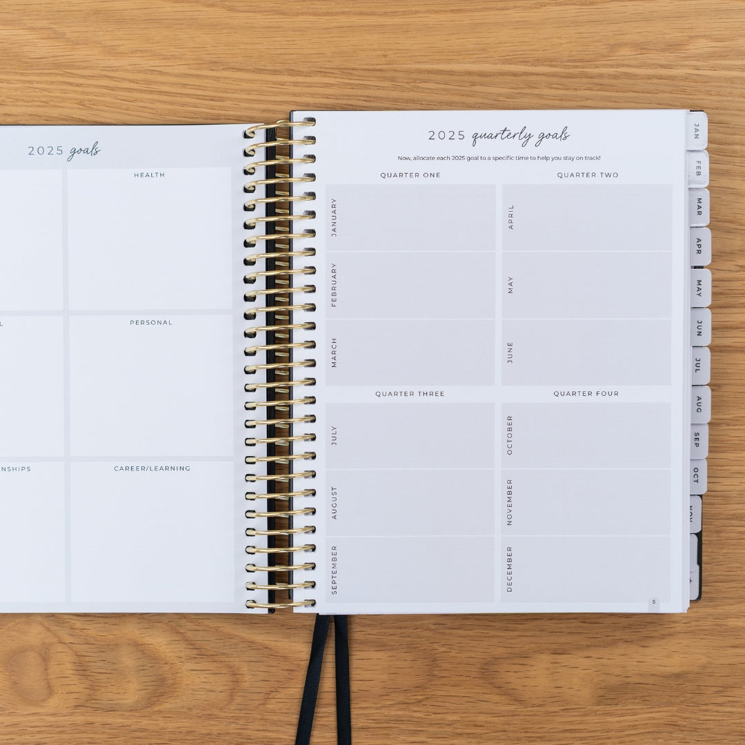 2025 Signature Planner - Black