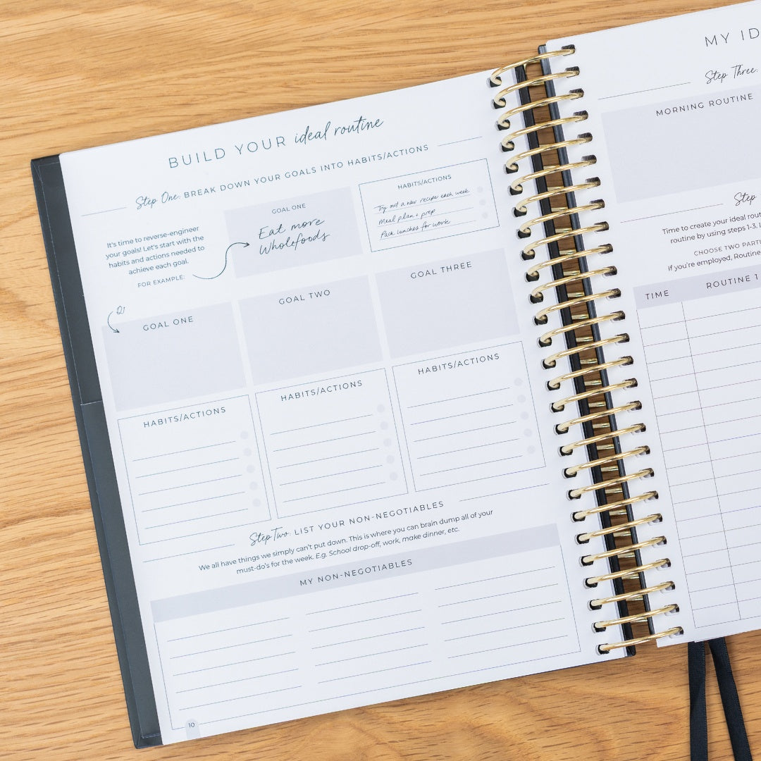 2025 Signature Planner - Black